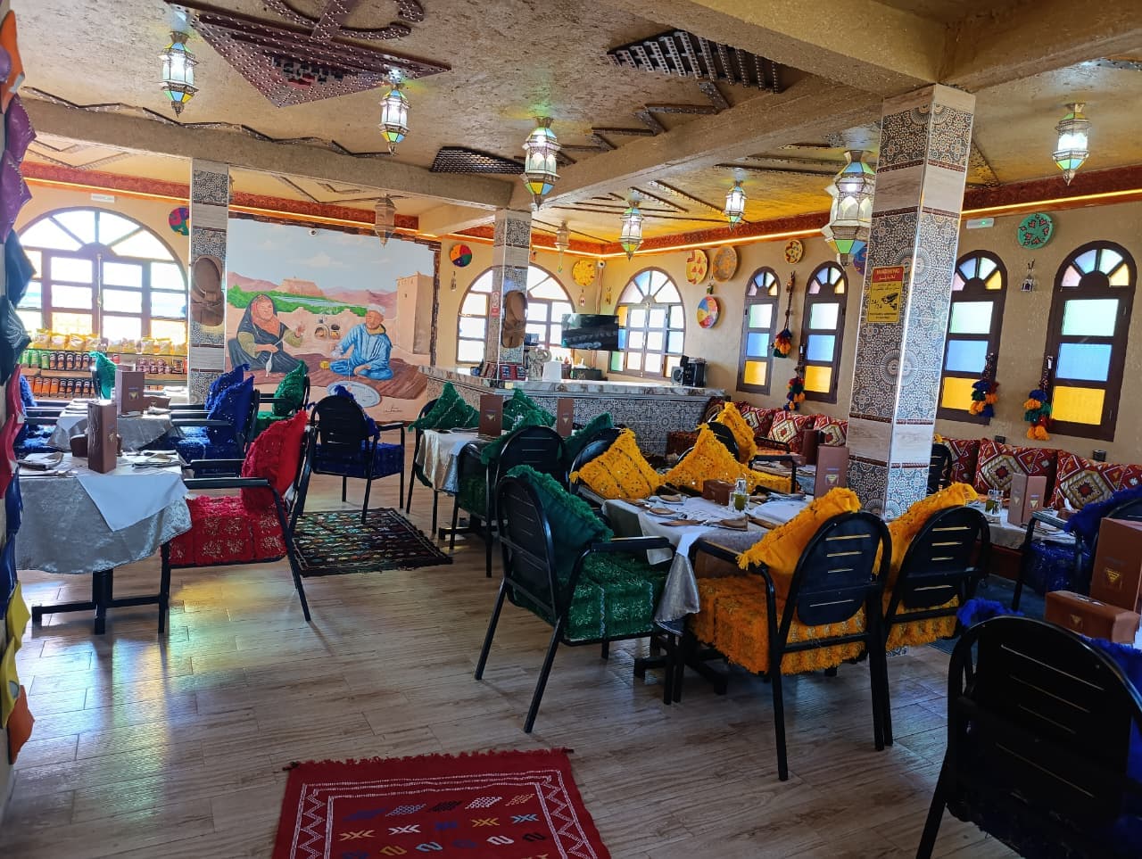 RESTAURANT gallery image 1